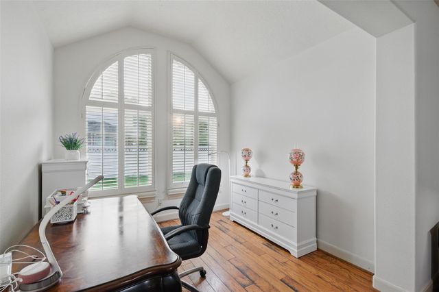 3602 Lindhaven Drive, Pearland, TX 77584