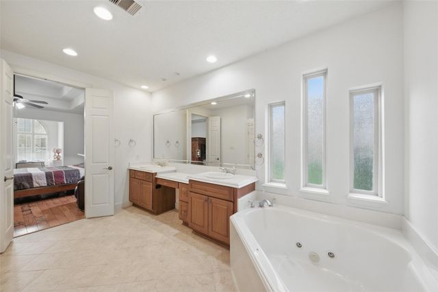 3602 Lindhaven Drive, Pearland, TX 77584