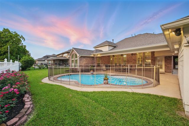 3602 Lindhaven Drive, Pearland, TX 77584