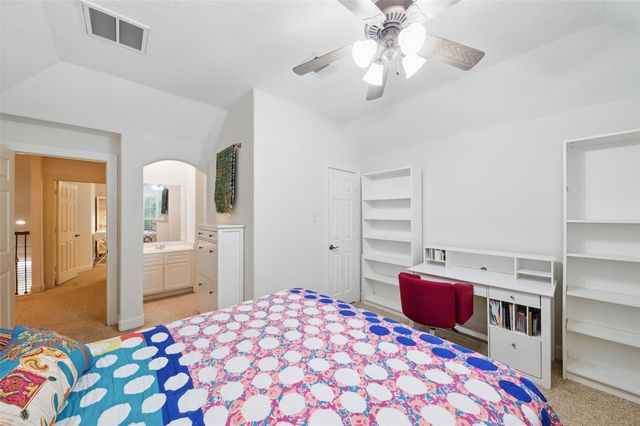 3602 Lindhaven Drive, Pearland, TX 77584