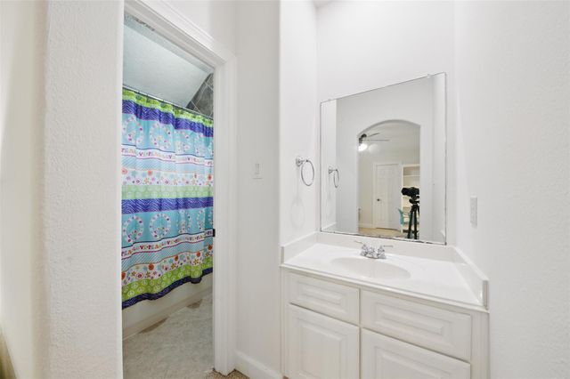 3602 Lindhaven Drive, Pearland, TX 77584