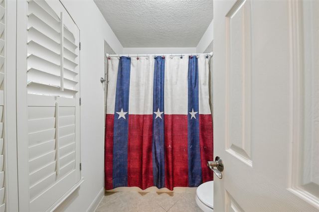 3602 Lindhaven Drive, Pearland, TX 77584