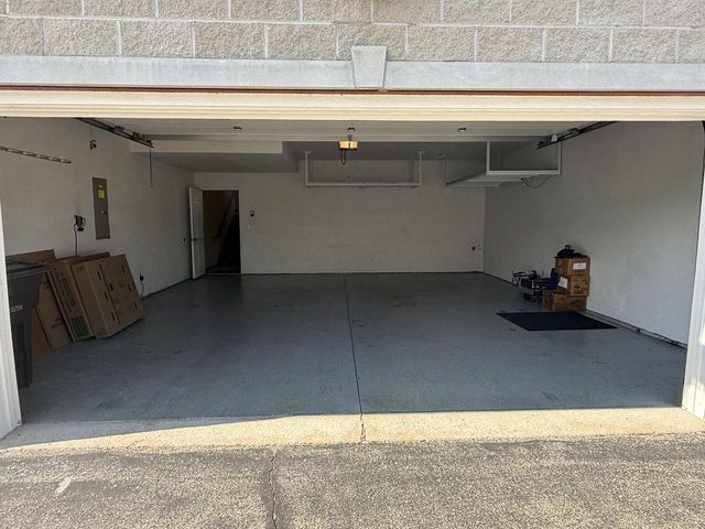 7918 Fredricksburg COURT #101, Bristol, WI 53104