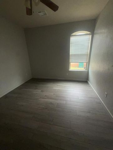 11424 NW 109th Street, Yukon, OK 73099