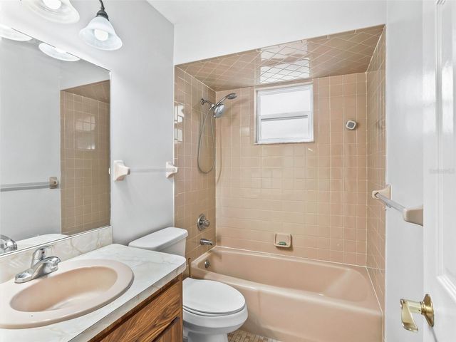 60 NE 52ND AVENUE, Ocala, FL 34470