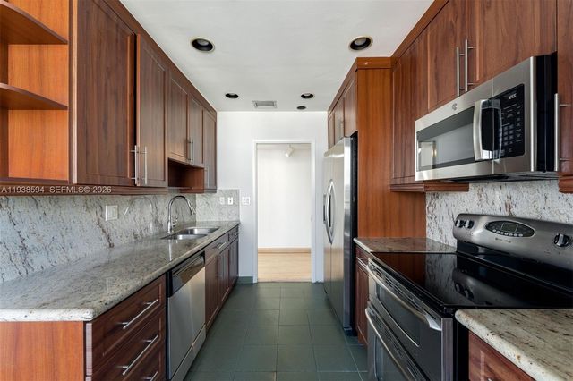 151 Crandon Blvd 600, Key Biscayne, FL 33149