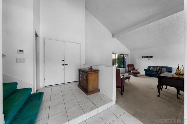 5114 Bloch St, San Diego, CA 92122