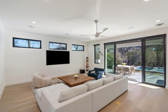 1101 Emerald Forest CV, Austin, TX 78745