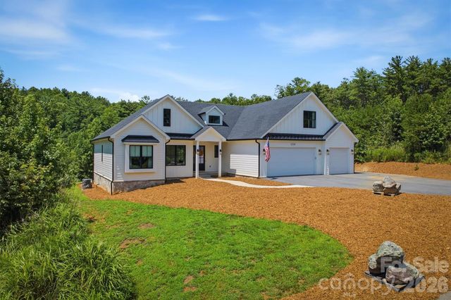 2124 Starlight Lane, Morganton, NC 28655