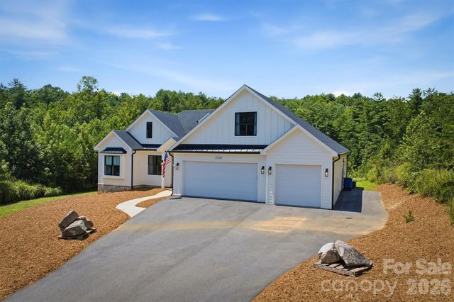 2124 Starlight Lane, Morganton, NC 28655