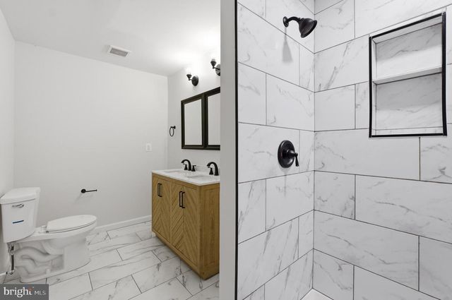 1 BEACH RD, Glen Burnie, MD 21060