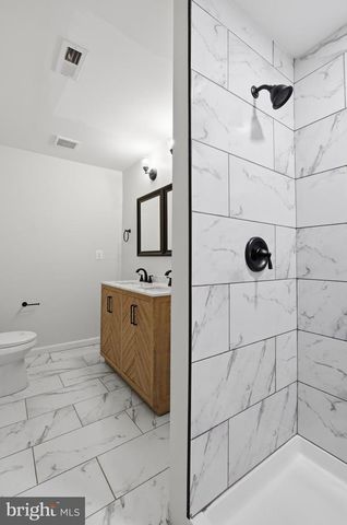 1 BEACH RD, Glen Burnie, MD 21060