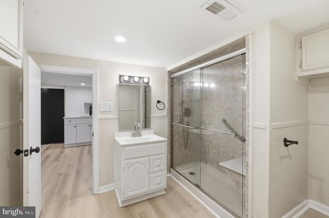 1 BEACH RD, Glen Burnie, MD 21060