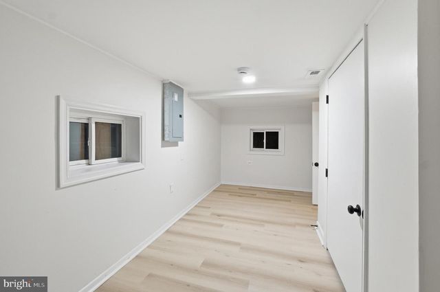 1 BEACH RD, Glen Burnie, MD 21060