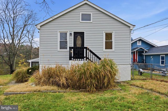 1 BEACH RD, Glen Burnie, MD 21060