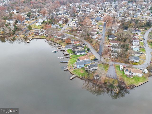 1 BEACH RD, Glen Burnie, MD 21060