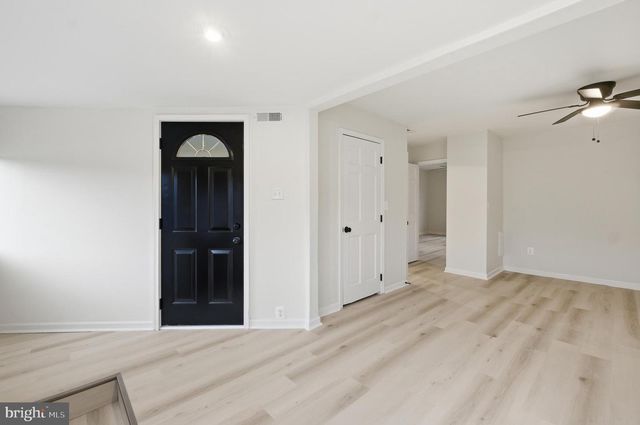 1 BEACH RD, Glen Burnie, MD 21060