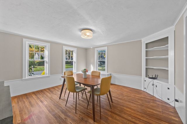 12 Gates Rd, Shrewsbury, MA 01545