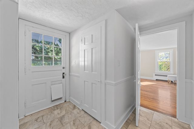 12 Gates Rd, Shrewsbury, MA 01545