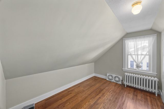 12 Gates Rd, Shrewsbury, MA 01545