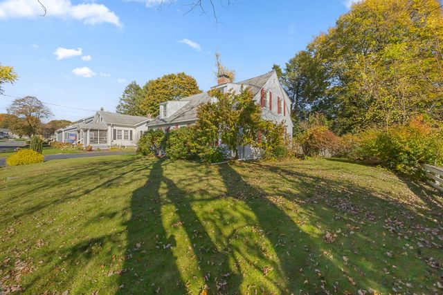 12 Gates Rd, Shrewsbury, MA 01545