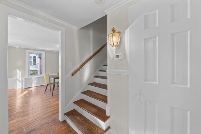 12 Gates Rd, Shrewsbury, MA 01545