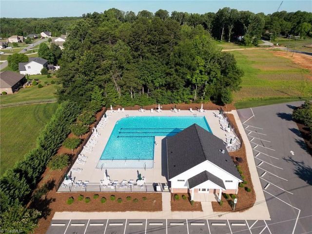 5410 Quartz Avenue, Clemmons, NC 27012
