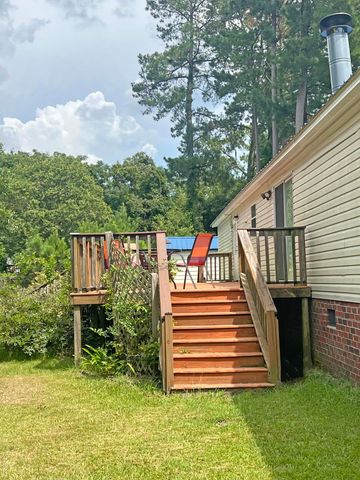 1156 W A. Gamble Road, Manning, SC 29102