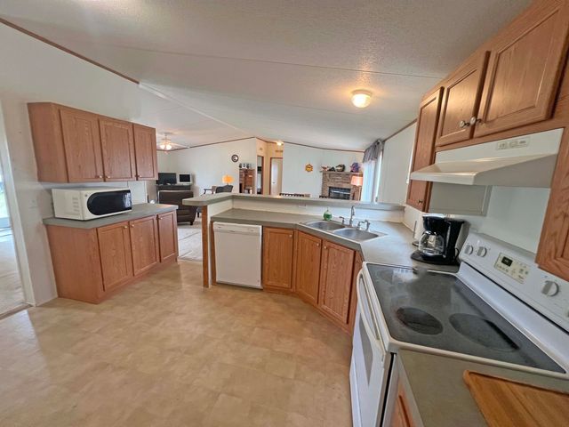 1156 W A. Gamble Road, Manning, SC 29102