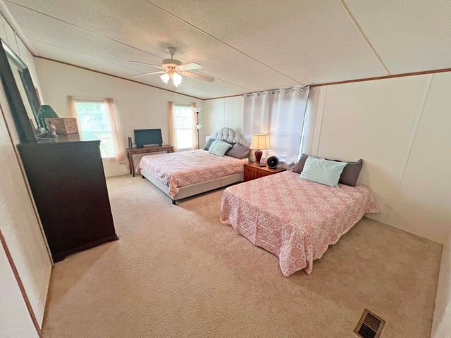 1156 W A. Gamble Road, Manning, SC 29102