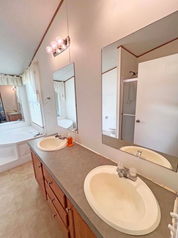1156 W A. Gamble Road, Manning, SC 29102