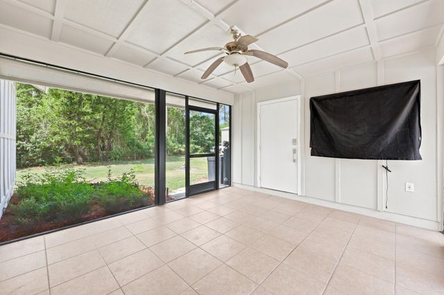 15590 61st Place N, Loxahatchee, FL 33470