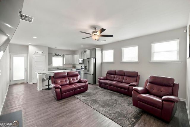 129 Red Birch Lane, Warner Robins, GA 31093