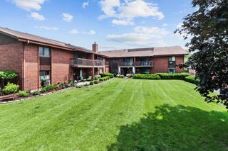 1270 Wisconsin STREET #209, Lake Geneva, WI 53147