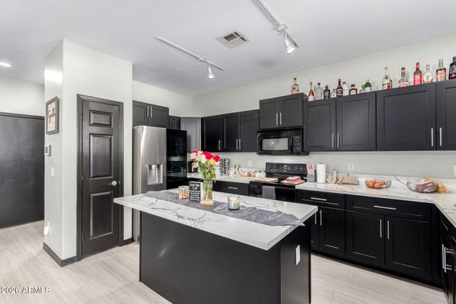 2849 N 73RD Drive, Phoenix, AZ 85035