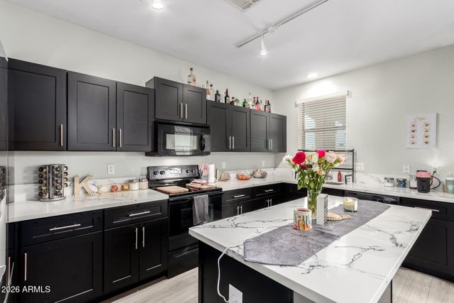 2849 N 73RD Drive, Phoenix, AZ 85035