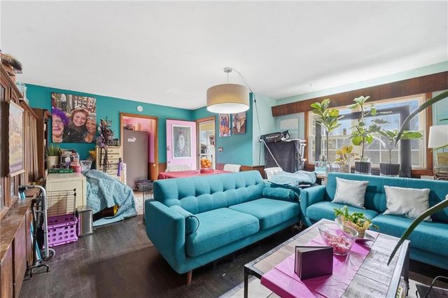 3738 Ditzler Avenue, Kansas City, MO 64133