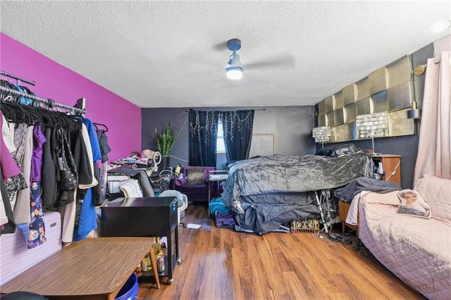 3738 Ditzler Avenue, Kansas City, MO 64133