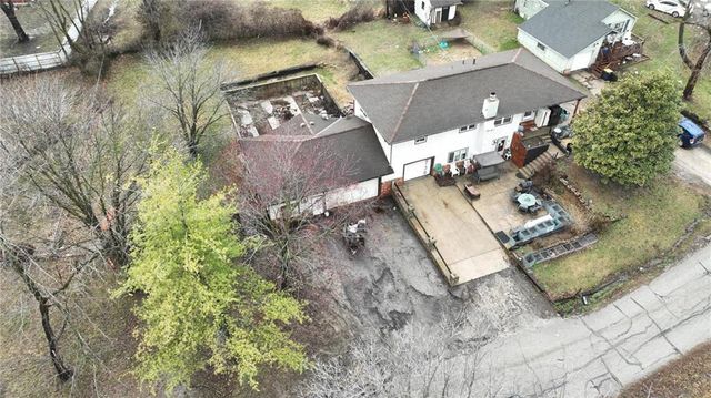 3738 Ditzler Avenue, Kansas City, MO 64133