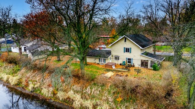 181 Tilton Park Drive, Dekalb, IL 60115