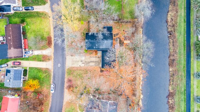 181 Tilton Park Drive, Dekalb, IL 60115