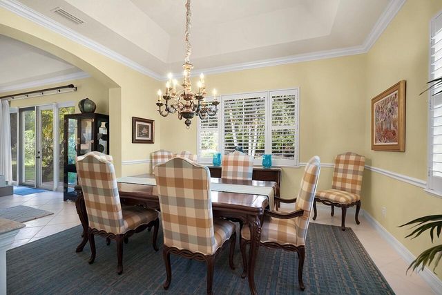 9078 Castle Harbour Circle, Vero Beach, FL 32963