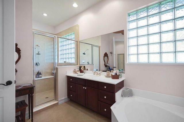 9078 Castle Harbour Circle, Vero Beach, FL 32963