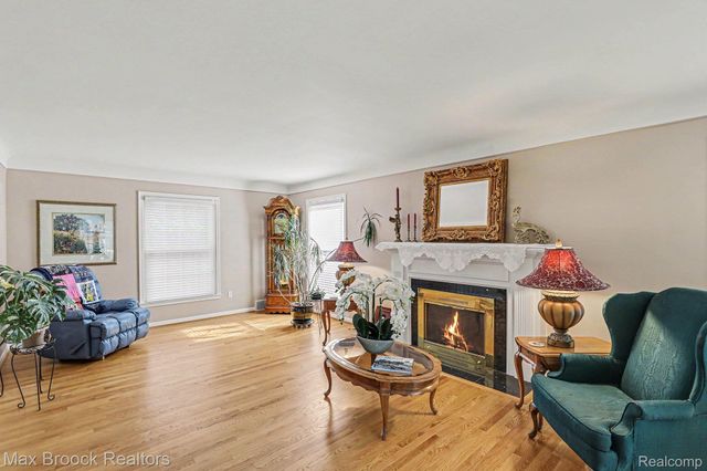 3794 Shellmarr Lane, Bloomfield Hills, MI 48302