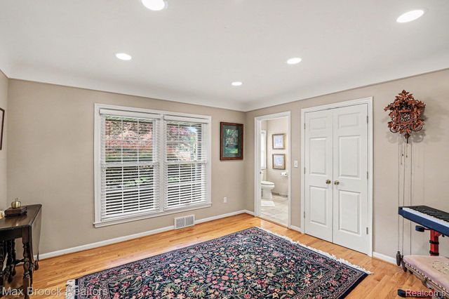 3794 Shellmarr Lane, Bloomfield Hills, MI 48302