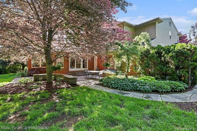 3794 Shellmarr Lane, Bloomfield Hills, MI 48302