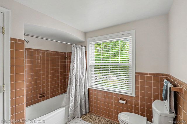 3794 Shellmarr Lane, Bloomfield Hills, MI 48302