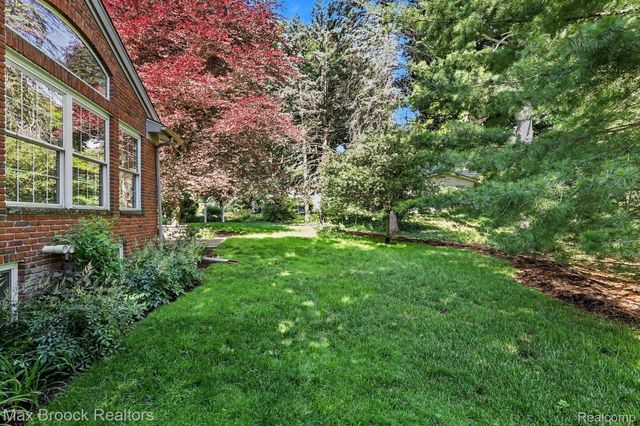 3794 Shellmarr Lane, Bloomfield Hills, MI 48302