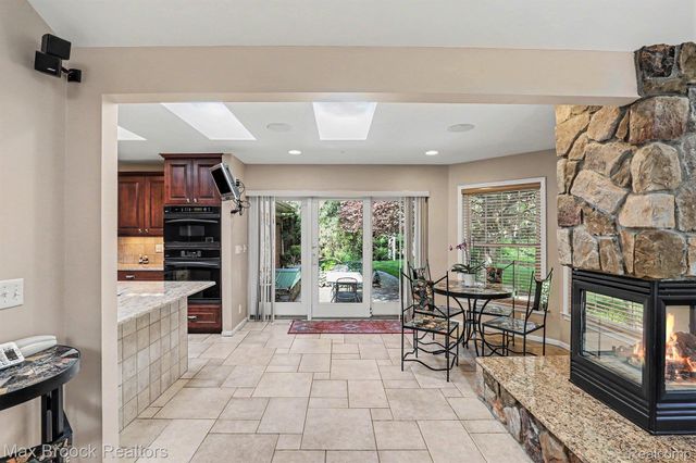 3794 Shellmarr Lane, Bloomfield Hills, MI 48302