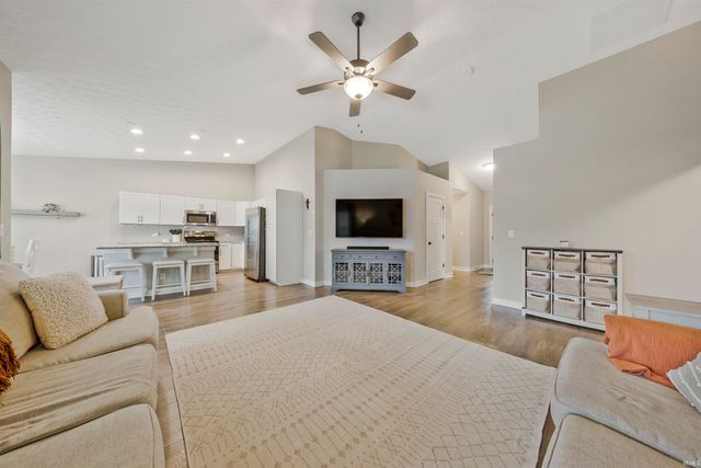 5411 Cameo Drive, Evansville, IN 47725